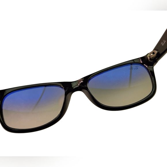 Ray Ban Wayfarer Sunglasses In Violet/Black Made In Italy Unisex - Picture 6 of 9